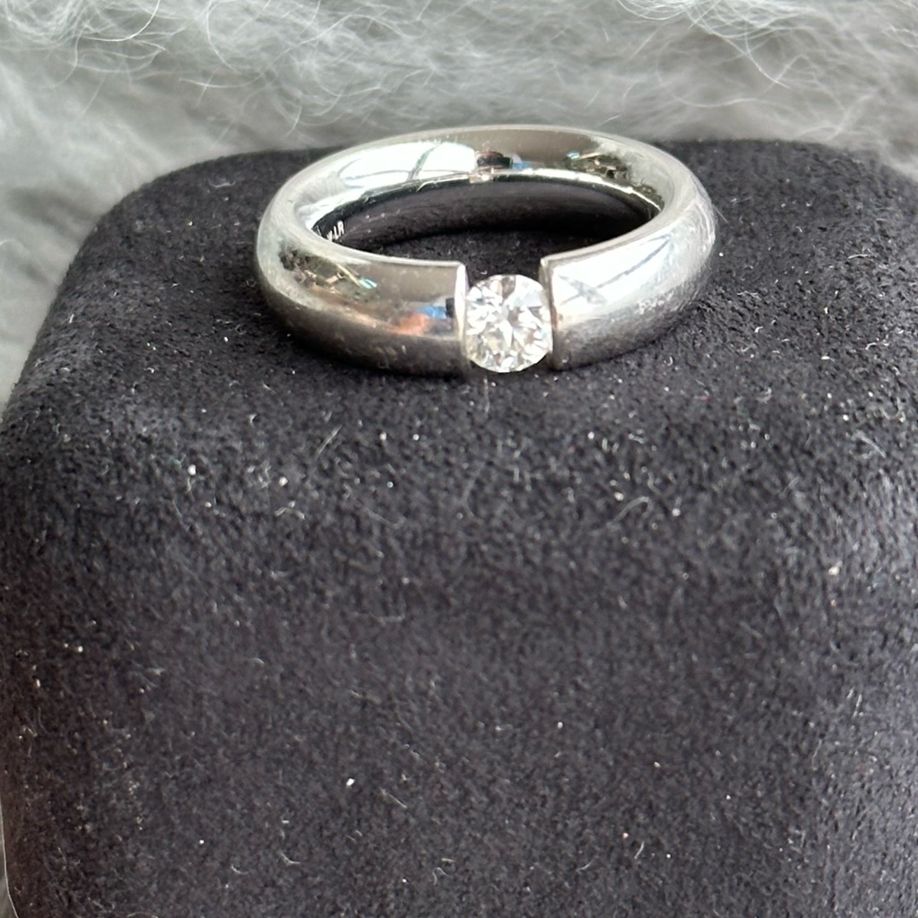 Elegant Platinum Heavy Full Weight Ring With Diamond Brand Christ